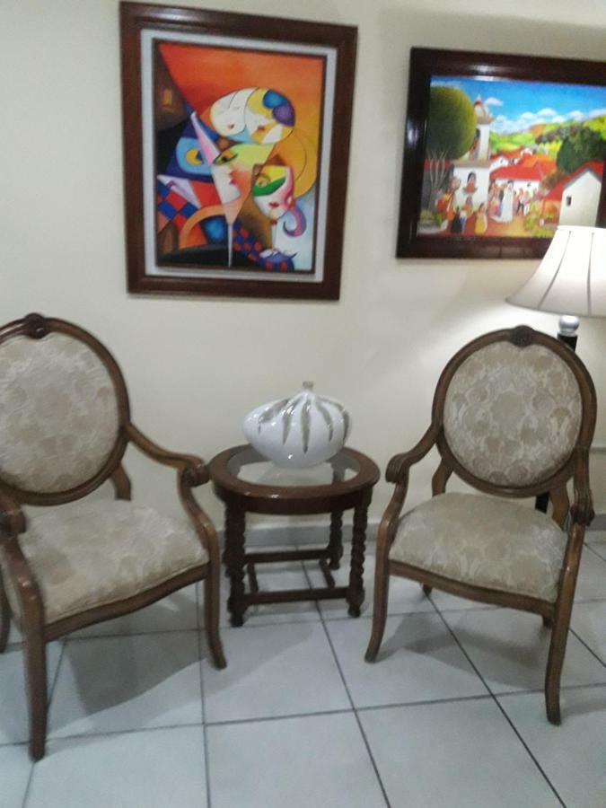 Hotel Carnaval La Ceiba Exterior foto